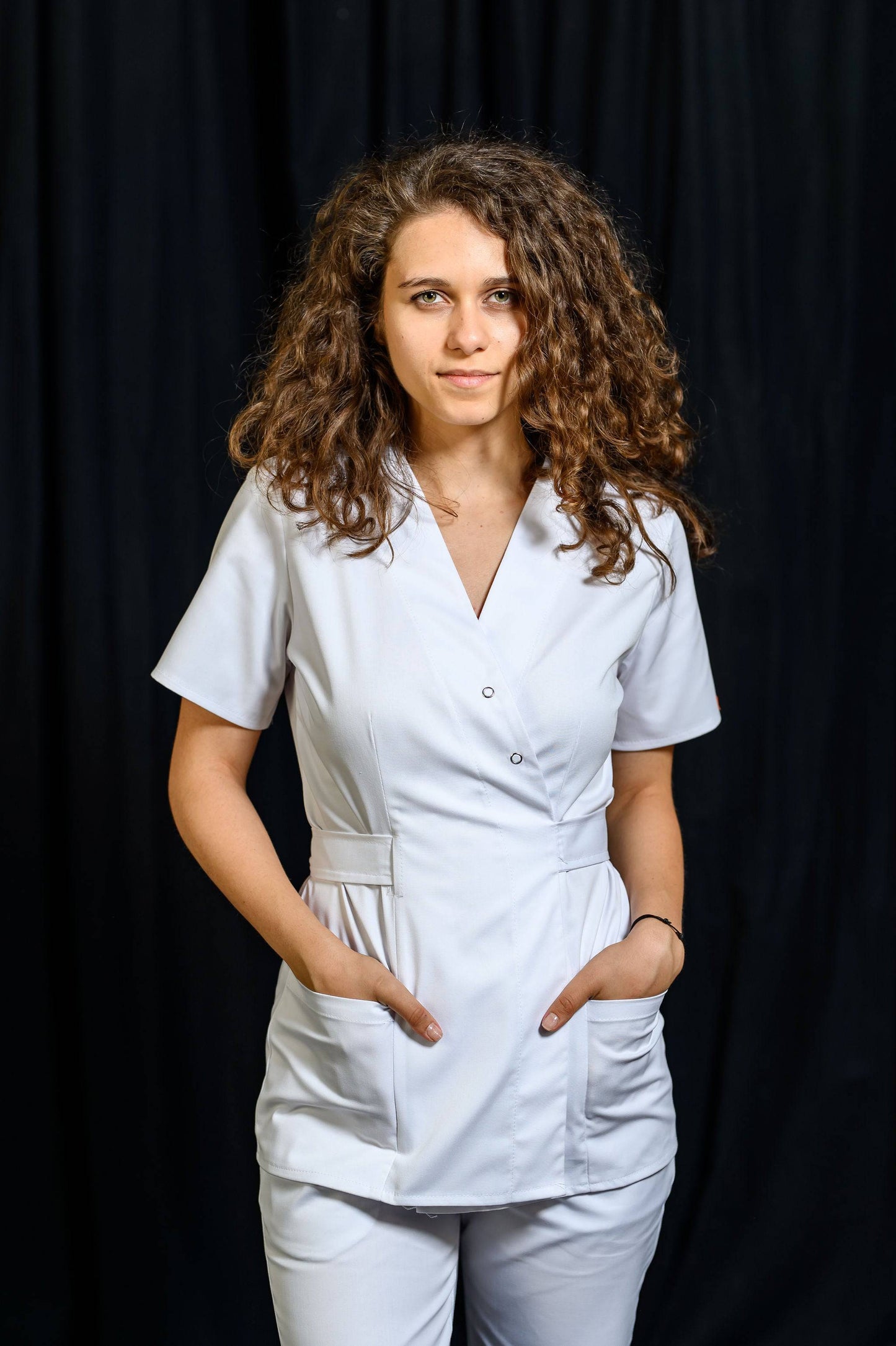 Bluza Medicala Kimono - Alb - vedere frontala - Akitex