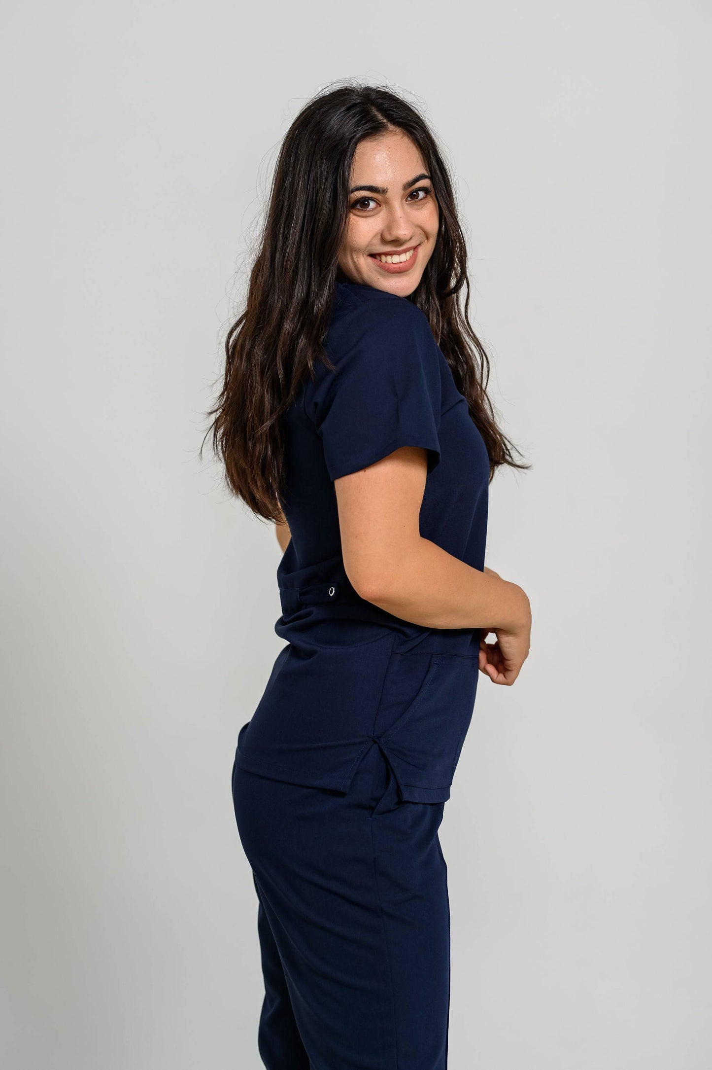 Bluze Medicala Sandro Stretch Femei  - Navy - vederere lateral stanga - material elastic - Akitex 
