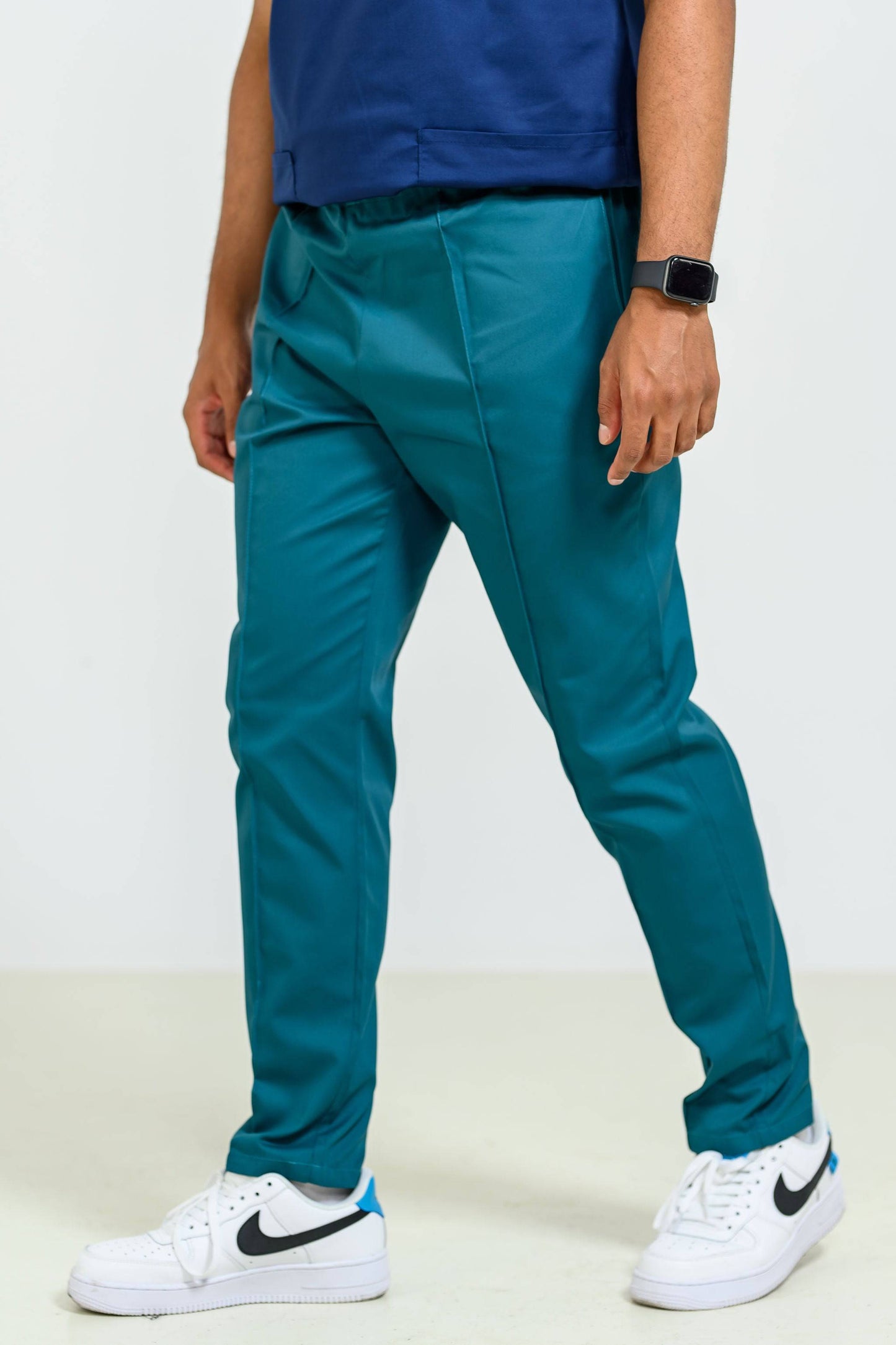 Pantaloni Medicali Alisa Barbati  - Verde Padure - vedere lateral dreapta  - Akitex 