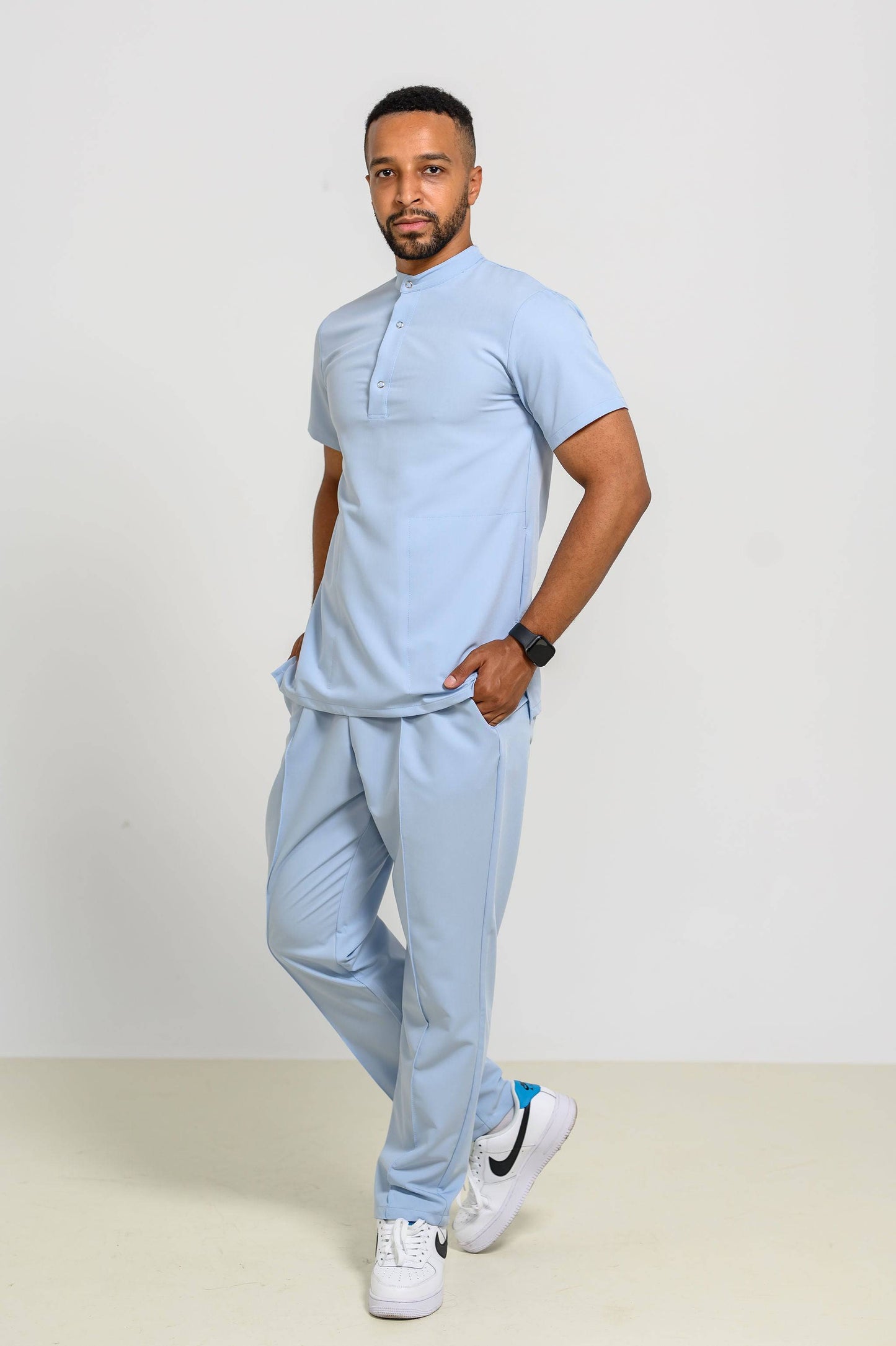 Pantaloni Medicali Alisa Barbati Stretch - LightBlue - vedere totala - material elastic - Akitex 