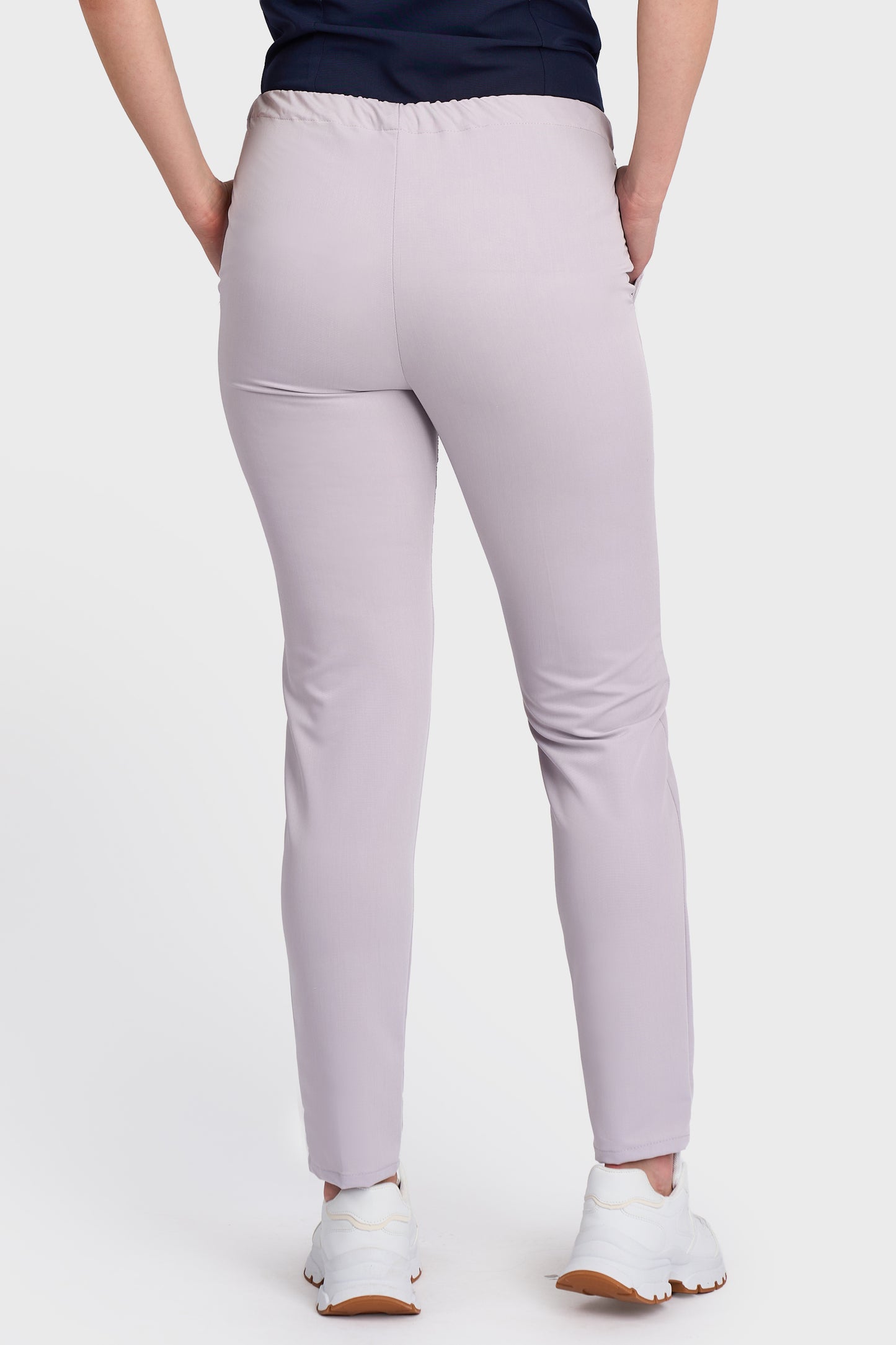 Pantaloni Medicali Alisa Femei Stretch  - Gri - vedere spate - material elastic - Akitex 
