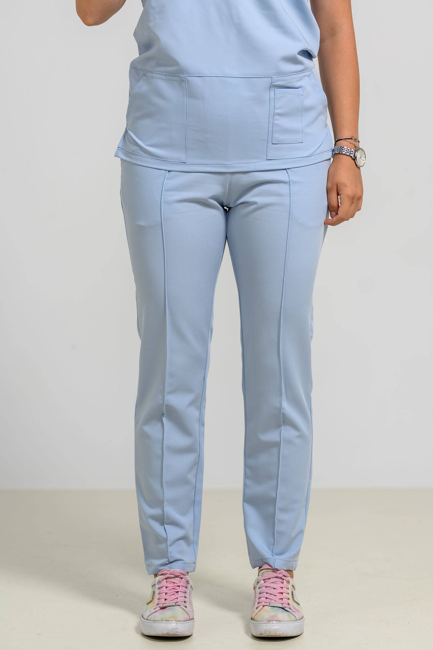Pantaloni Medicali Alisa Femei Stretch - LightBlue - vedere frontala - material elastic - Akitex 