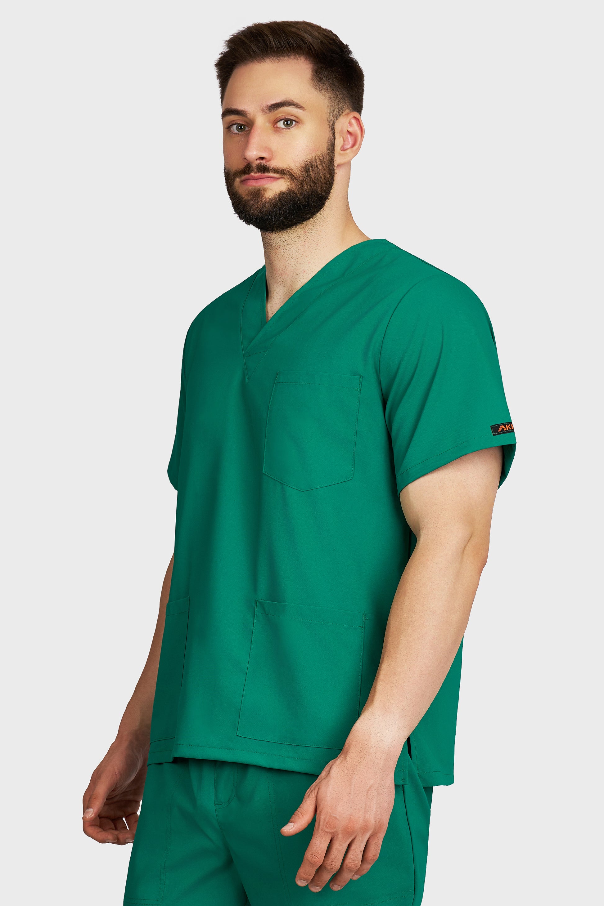 Bluza medicala barbati cu guler in V verde stretch - vedere laterala - AKITEX