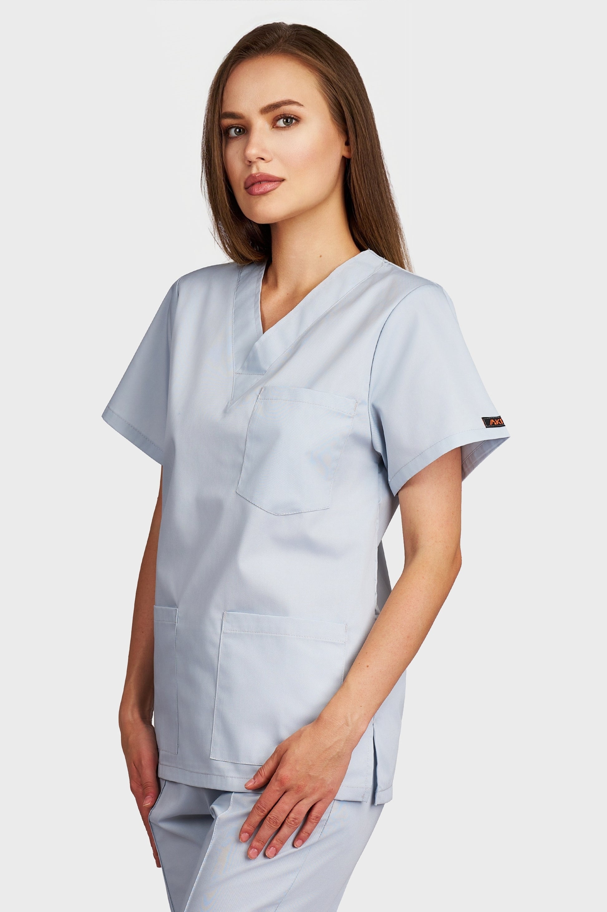 Bluza medicala femei cu guler in V gri - vedere laterala - AKITEX