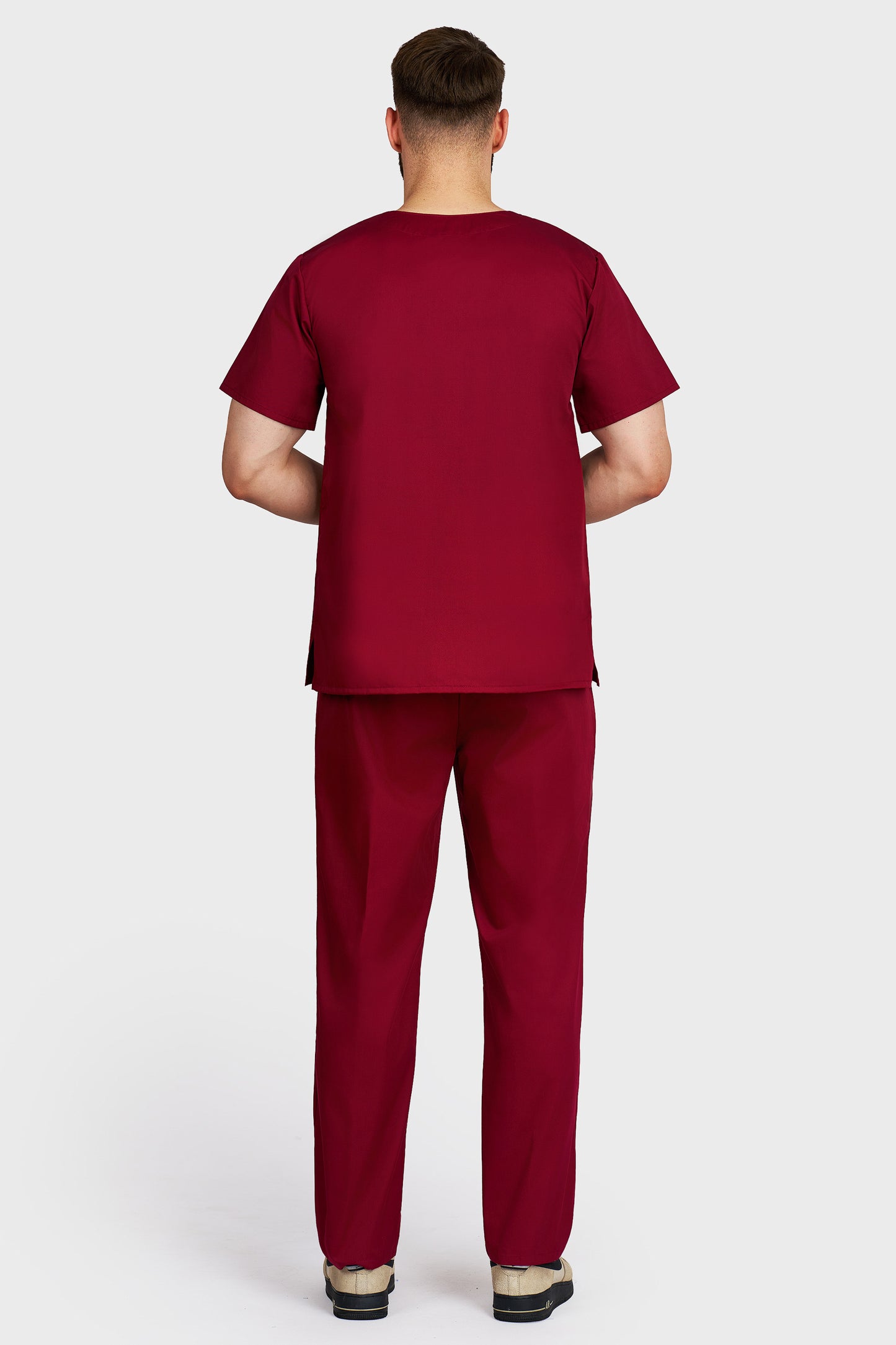 Costum medical barbati bordo - bluza medicala Victoria si pantaloni cu elastic si snur, vedere din spate - AKITEX