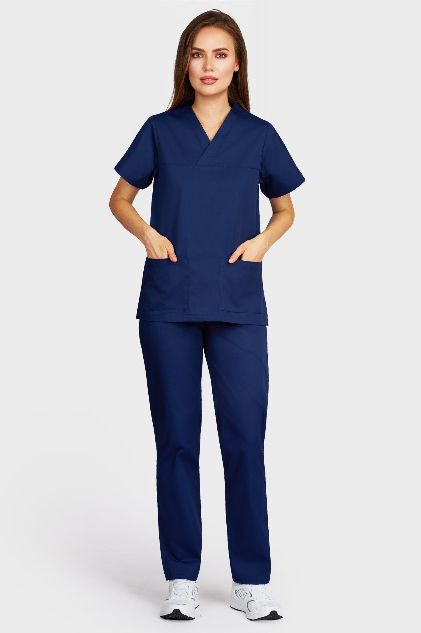 Costum medical femei navy - bluza medicala Frieda si pantaloni cu elastic si snur, vedere din fata - AKITEX