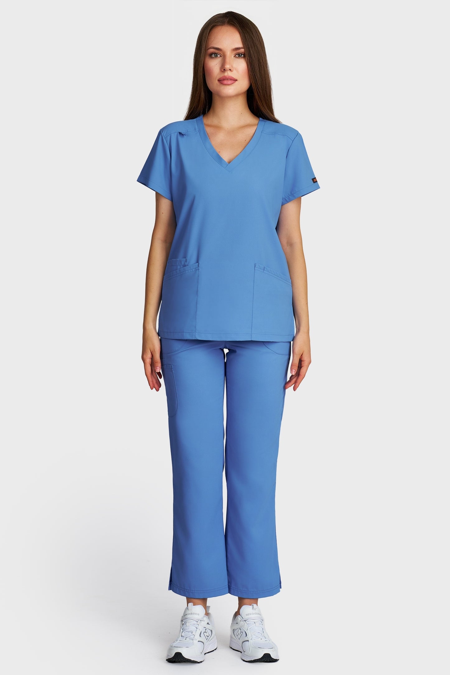 Costum medical femei albastru azur - bluza medicala Juliette si pantaloni Violeta, vedere din fata - AKITEX