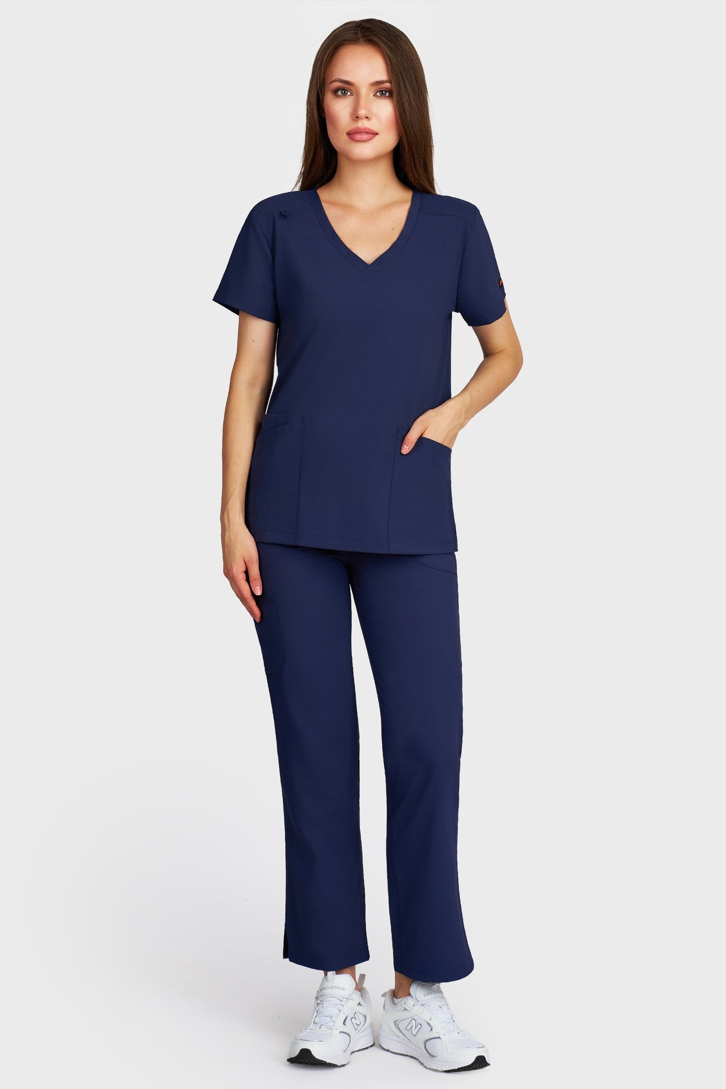 Costum medical femei navy - bluza medicala Juliette si pantaloni Violeta, vedere din fata - AKITEX
