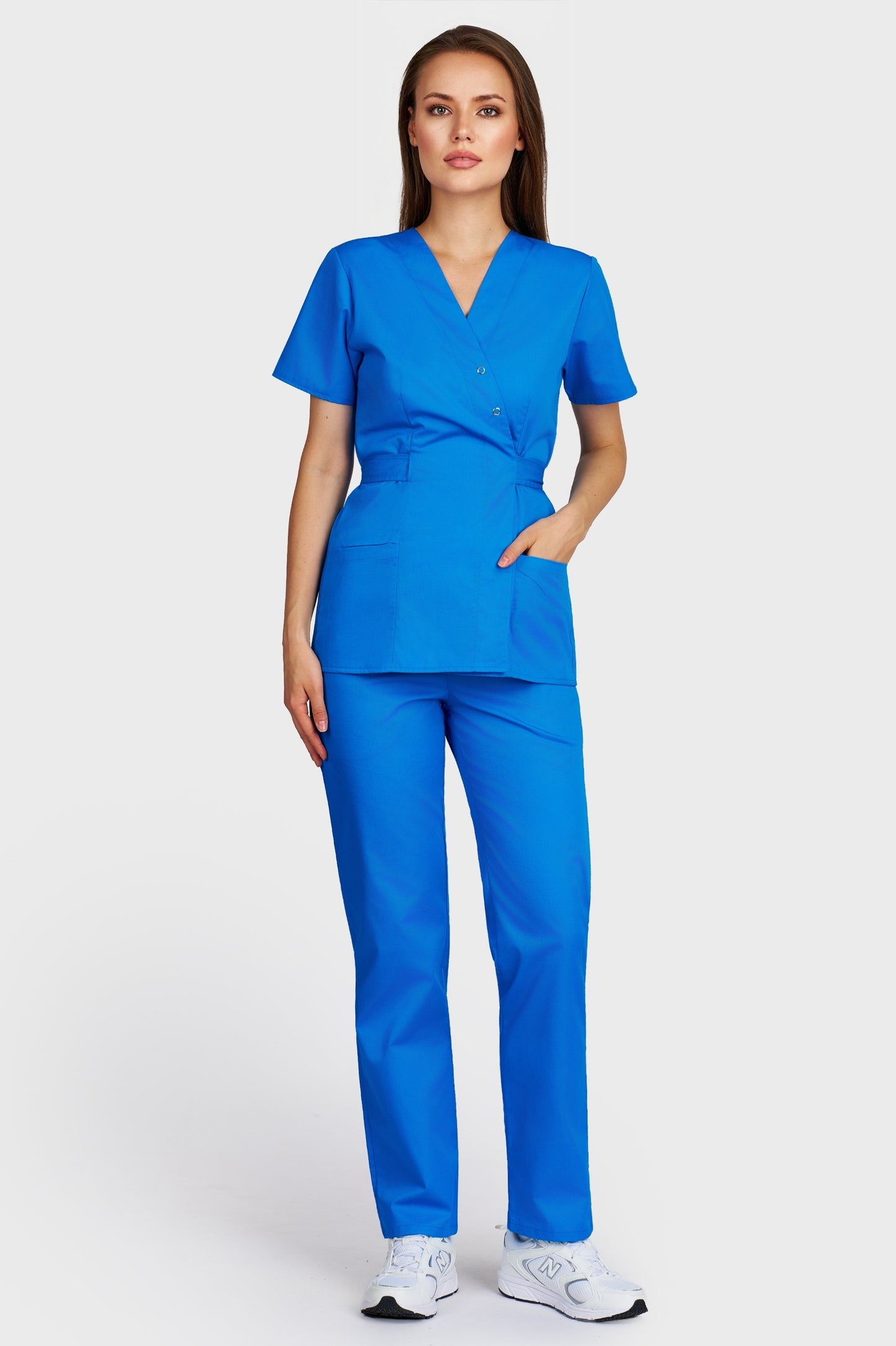 Costum medical femei turcoaz - bluza medicala Kimono si pantaloni cu elastic si snur, vedere din fata - AKITEX
