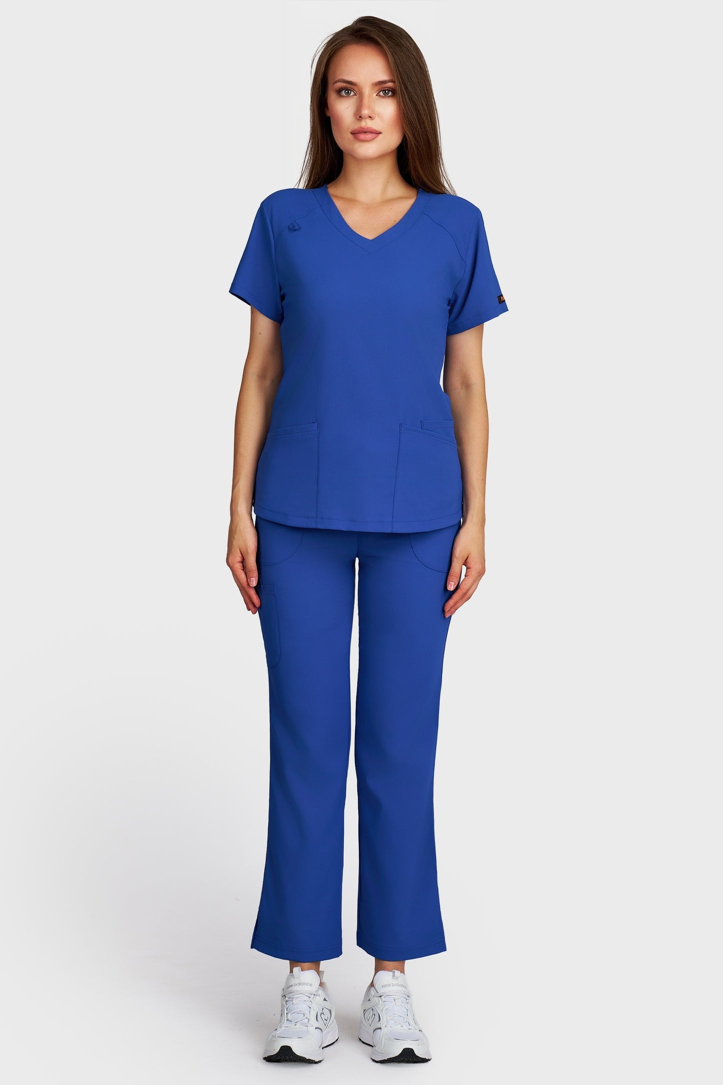 Costum medical femei albastru royal - bluza medicala Tosca si pantaloni Violeta, vedere din fata - AKITEX