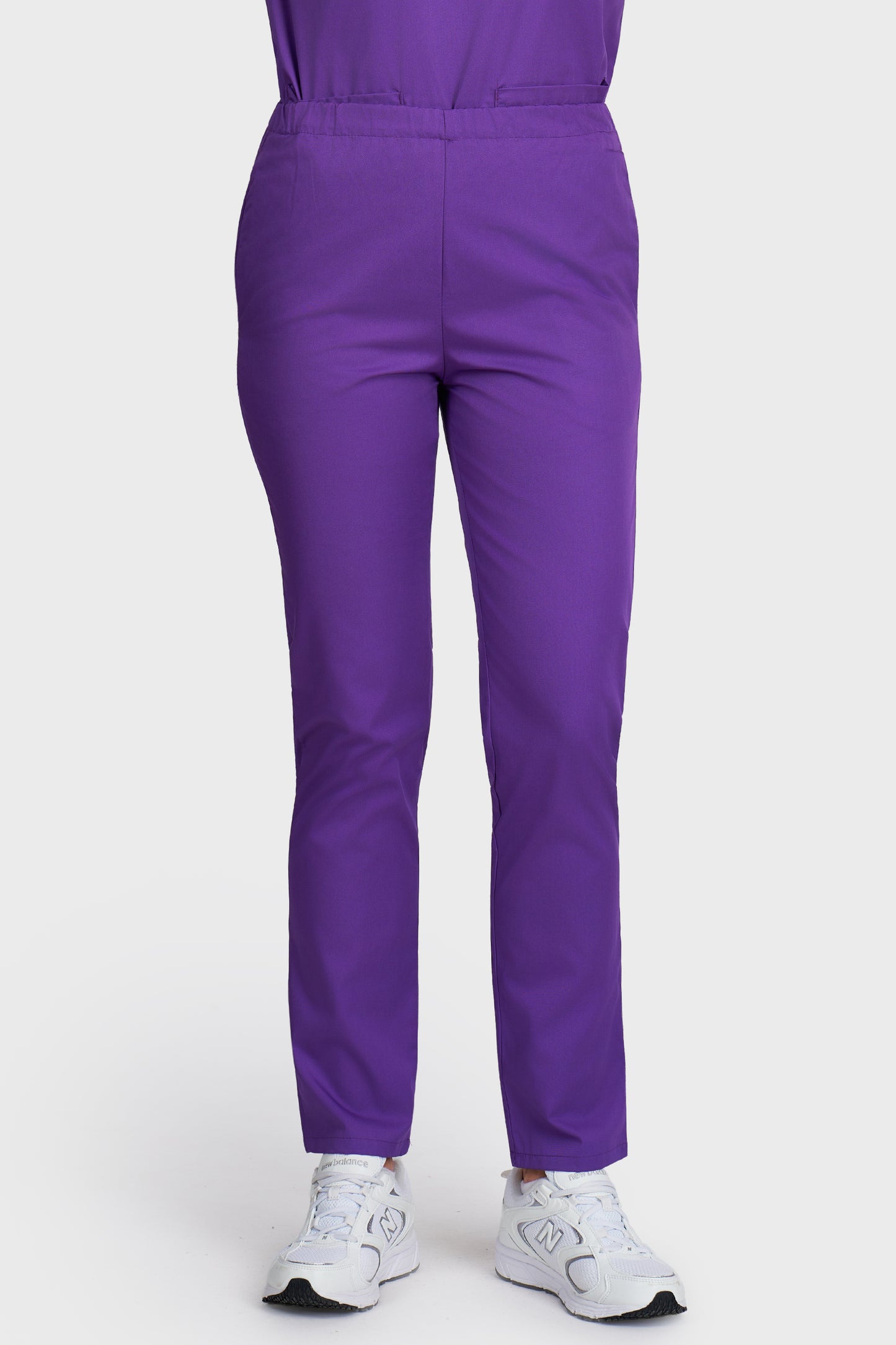 Pantaloni medicali femei cu elastic mov - vedere din fata - AKITEX