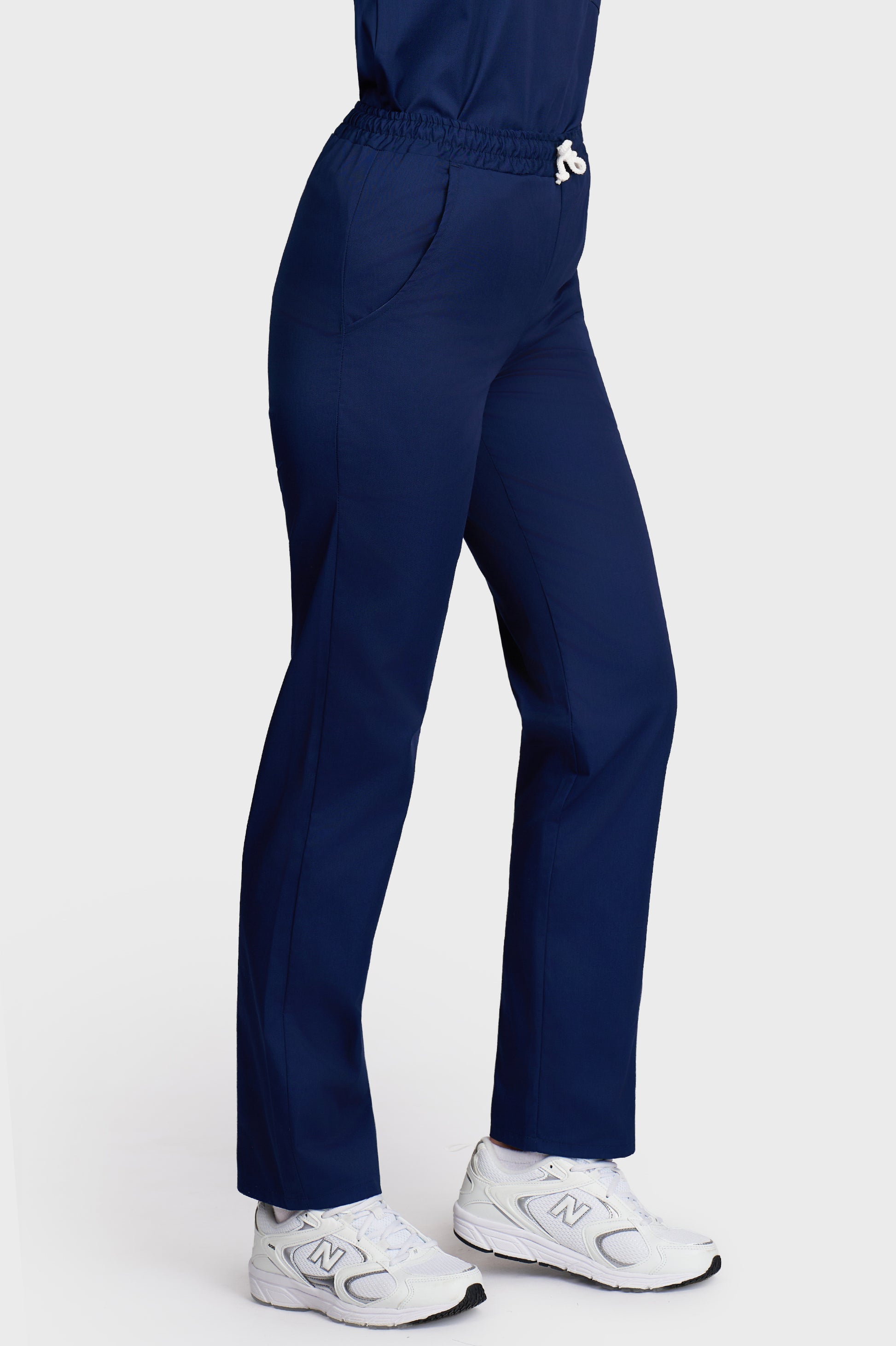Pantaloni medicali femei cu elastic si snur bleumarin - vedere laterala - AKITEX