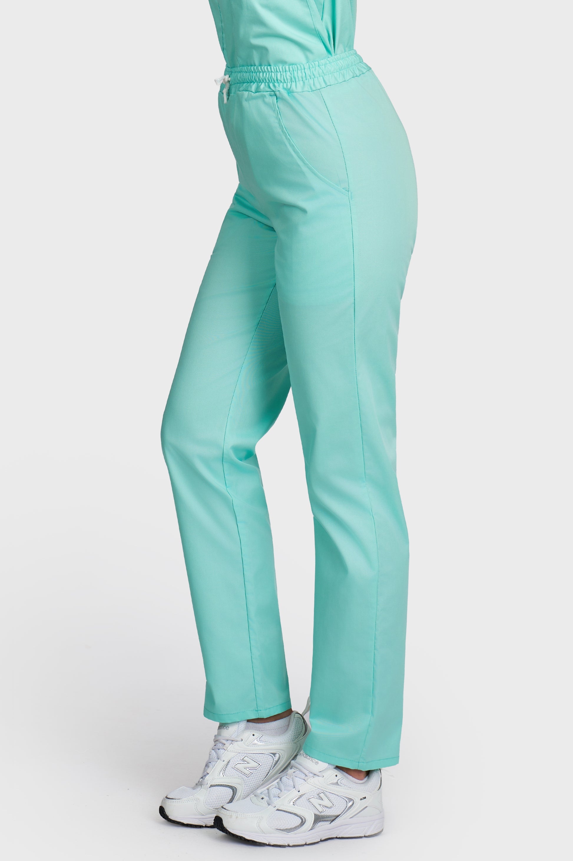 Pantaloni medicali femei cu elastic si snur menta - vedere laterala - AKITEX